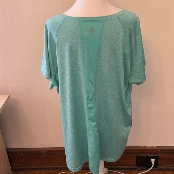 Tek Gear green short sleeve athletic shirt
Size 1X EUC - Picture 7 of 8